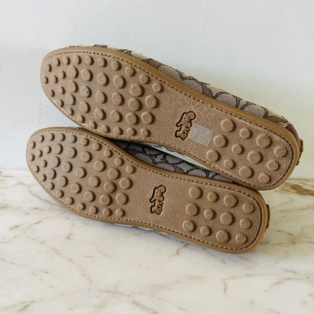 Coach khaki saddle